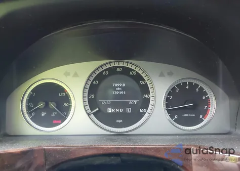 2012 Mercedes-Benz Glk 350 4Matic z USA, uszkodzony, nr VIN WDCGG8HB2CF925339